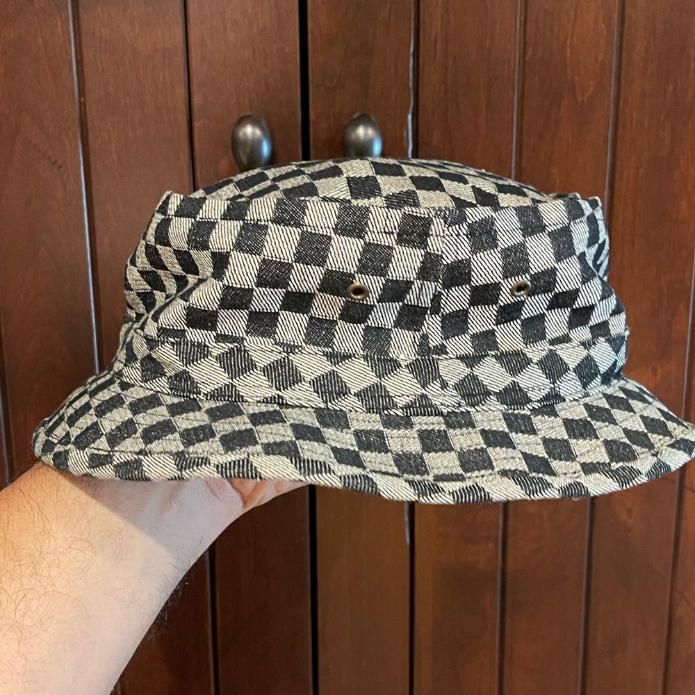 Bucket hat - Picture 3 of 5